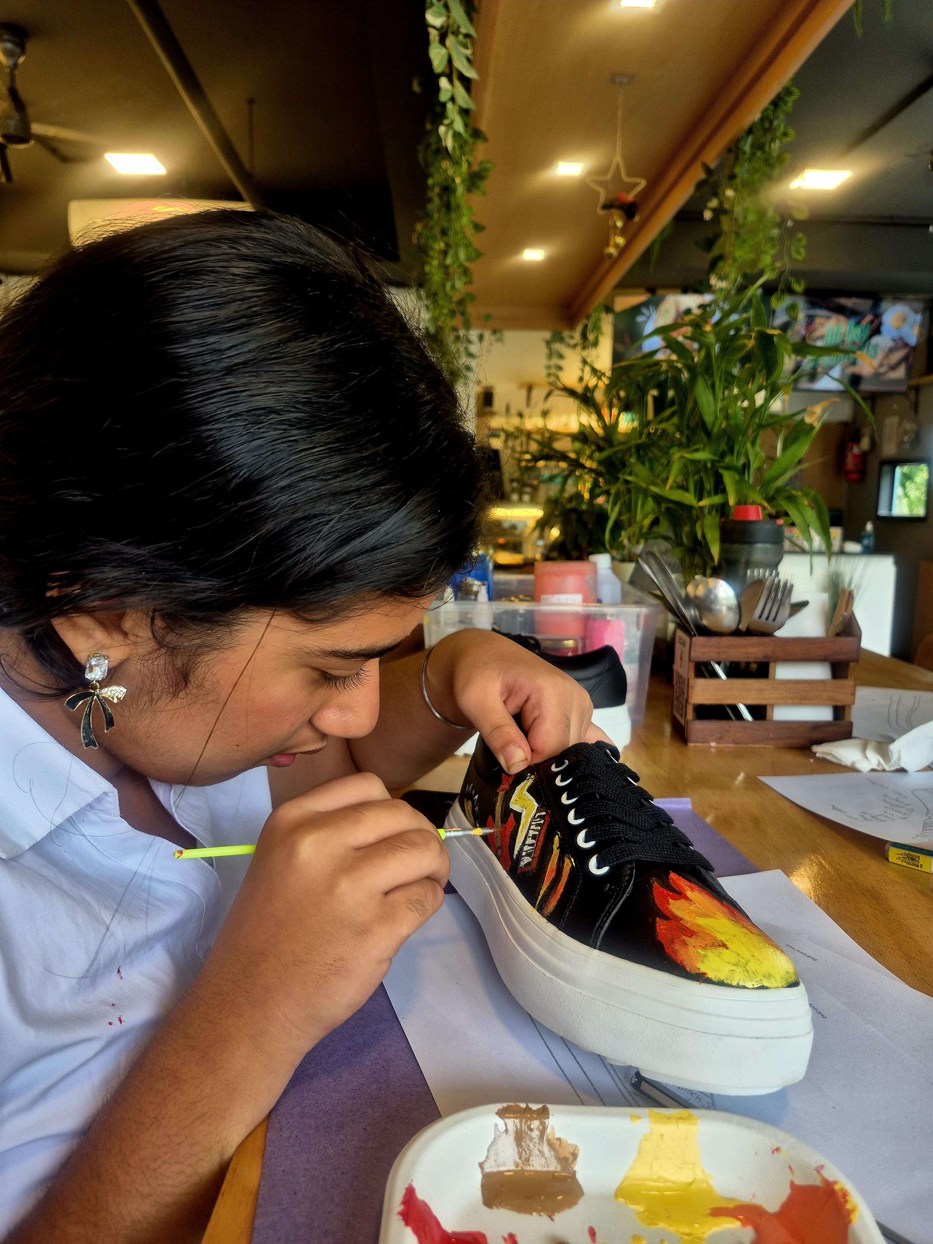 Sneaker3.jpg